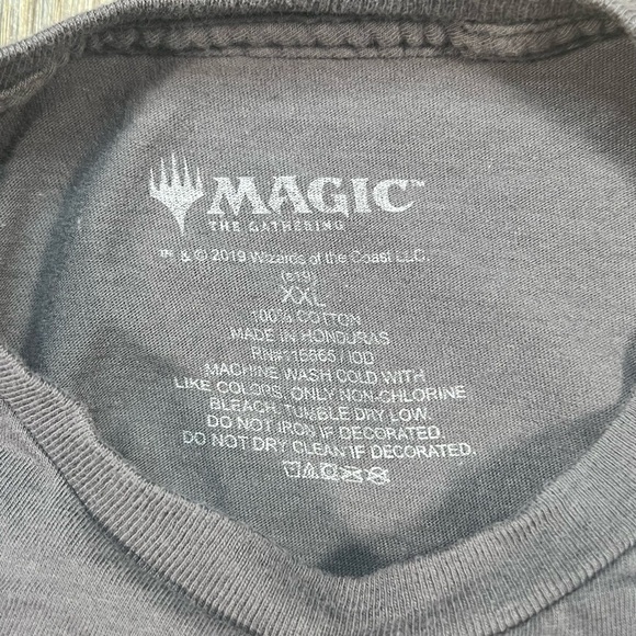 Magic The Gather grey and black graphic tee - Picture 4 of 4
